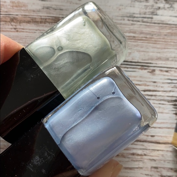 Bundle of 2 CHANEL Spring Color Nail Colour - Picture 5 of 8